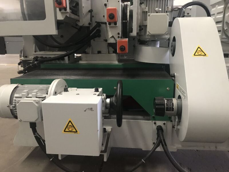 D60E (4)